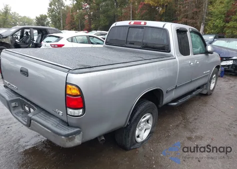2002 Toyota Tundra Sr5 V8 z USA, uszkodzony, nr VIN 5TBRT34122S270133